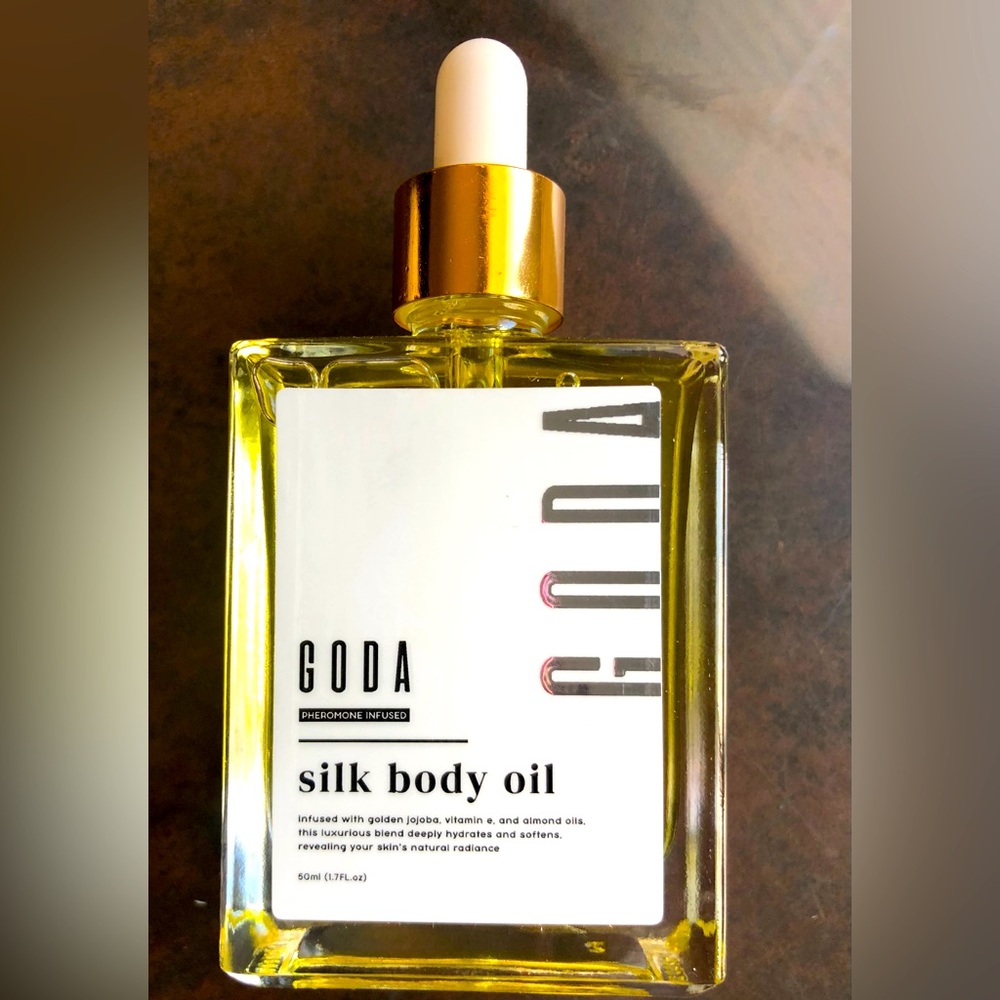 GODA Silk Body Oil